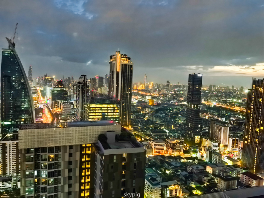 【曼谷】泰國曼谷飯店推薦，Saint Louis站旁的ASAI Bangkok Sathorn，另一家是機場捷運起點站Phaya Thai旁的Eastin Grand Hotel Phayathai