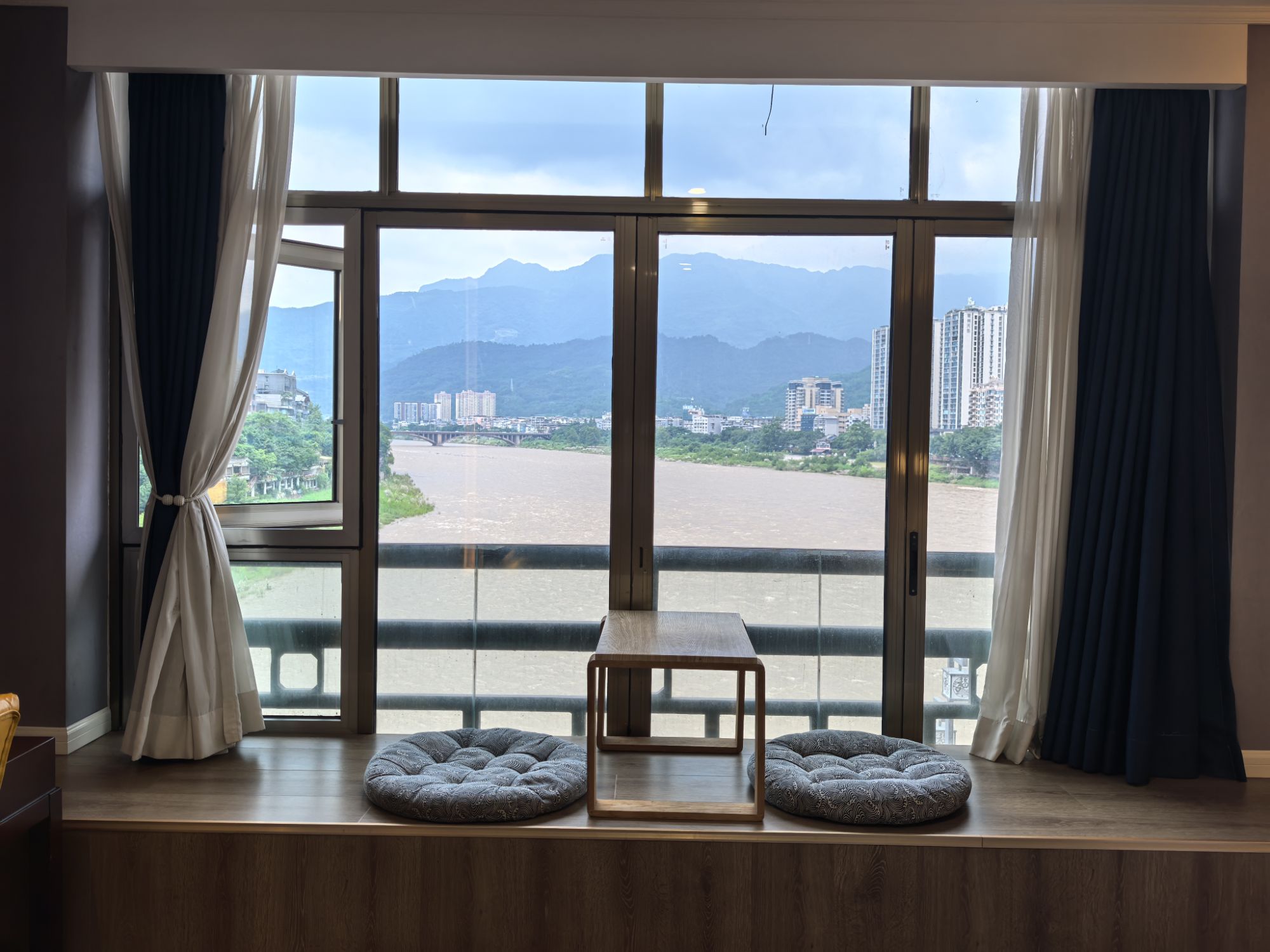 四川旅遊5A景區,樂山大佛、峨眉山、海螺溝、碧峰峽、天台山 四川旅遊5A景區,樂山大佛、峨眉山、海螺溝、碧峰峽、天台山