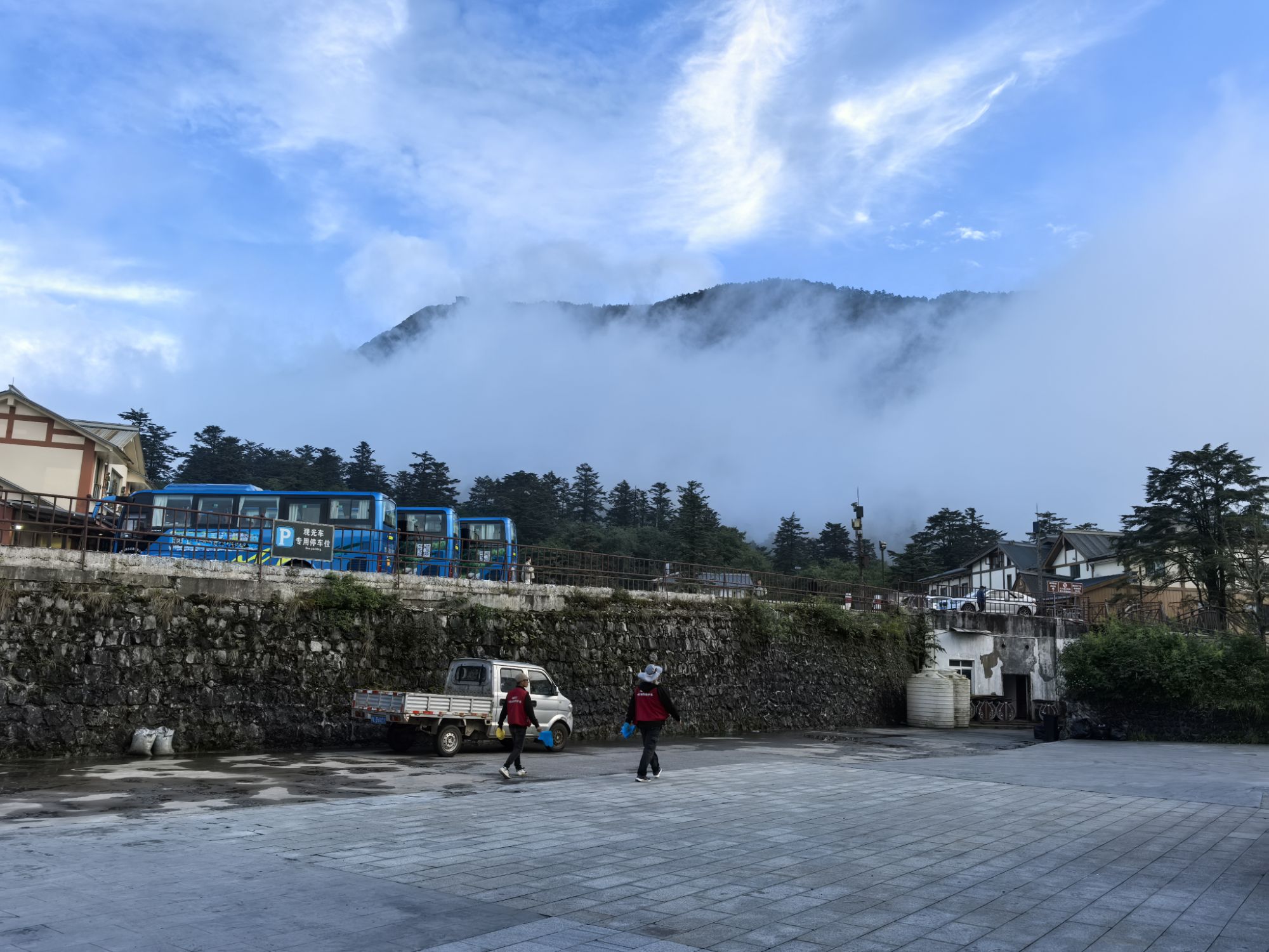 四川旅遊5A景區,樂山大佛、峨眉山、海螺溝、碧峰峽、天台山 四川旅遊5A景區,樂山大佛、峨眉山、海螺溝、碧峰峽、天台山