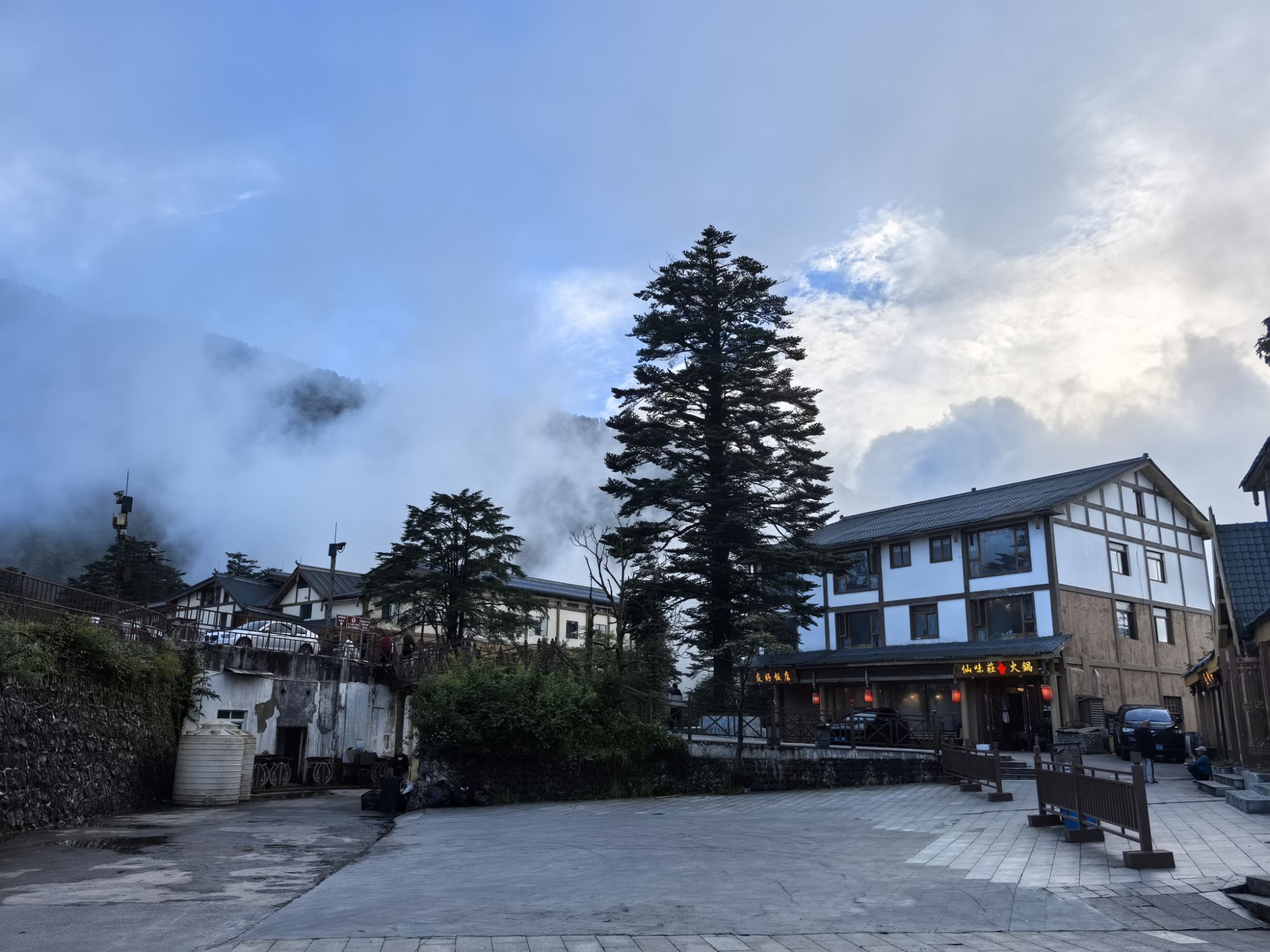 四川旅遊5A景區,樂山大佛、峨眉山、海螺溝、碧峰峽、天台山 四川旅遊5A景區,樂山大佛、峨眉山、海螺溝、碧峰峽、天台山