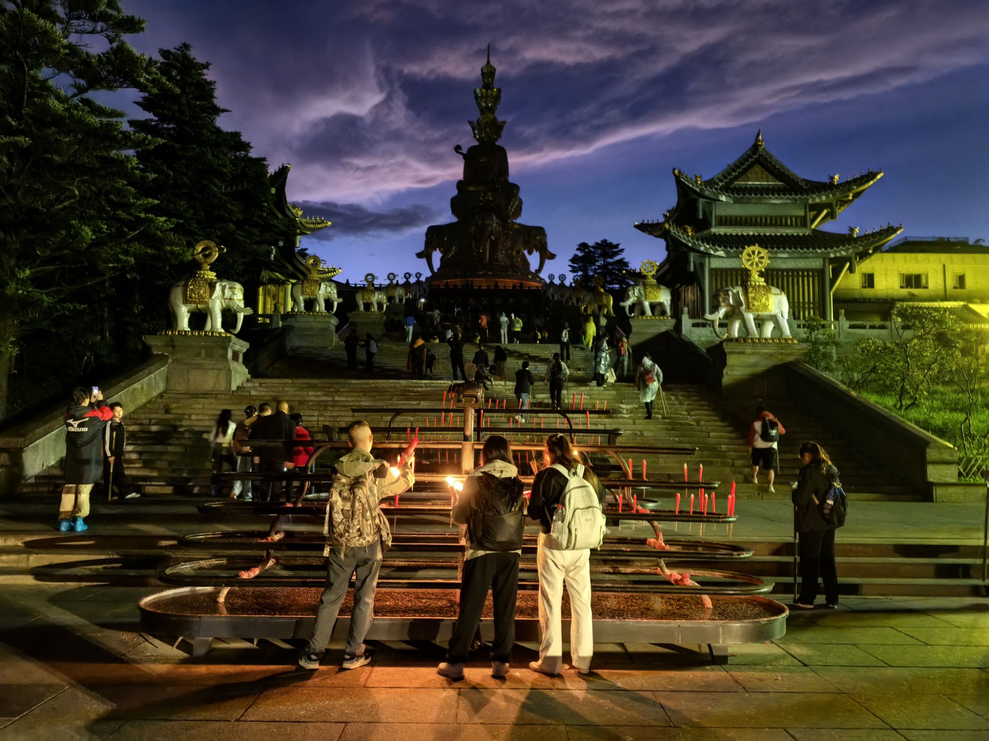 四川旅遊5A景區,樂山大佛、峨眉山、海螺溝、碧峰峽、天台山 四川旅遊5A景區,樂山大佛、峨眉山、海螺溝、碧峰峽、天台山
